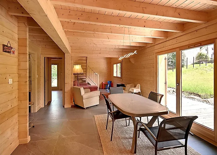 Caroubier - Avec Vue Montagne *